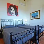 Tenuta Dependance Cecilia - Abhaengigkeit Cecilia By Interhome דירה